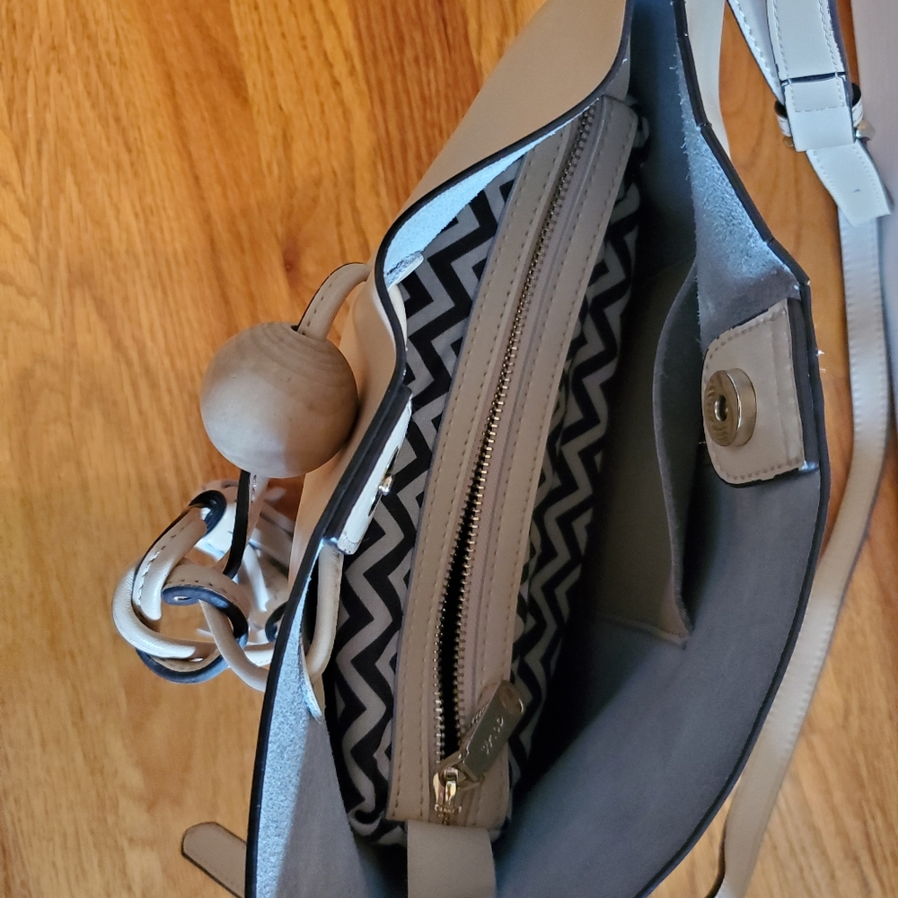 🌟Bucket purse🌟 - Picture 2 of 5